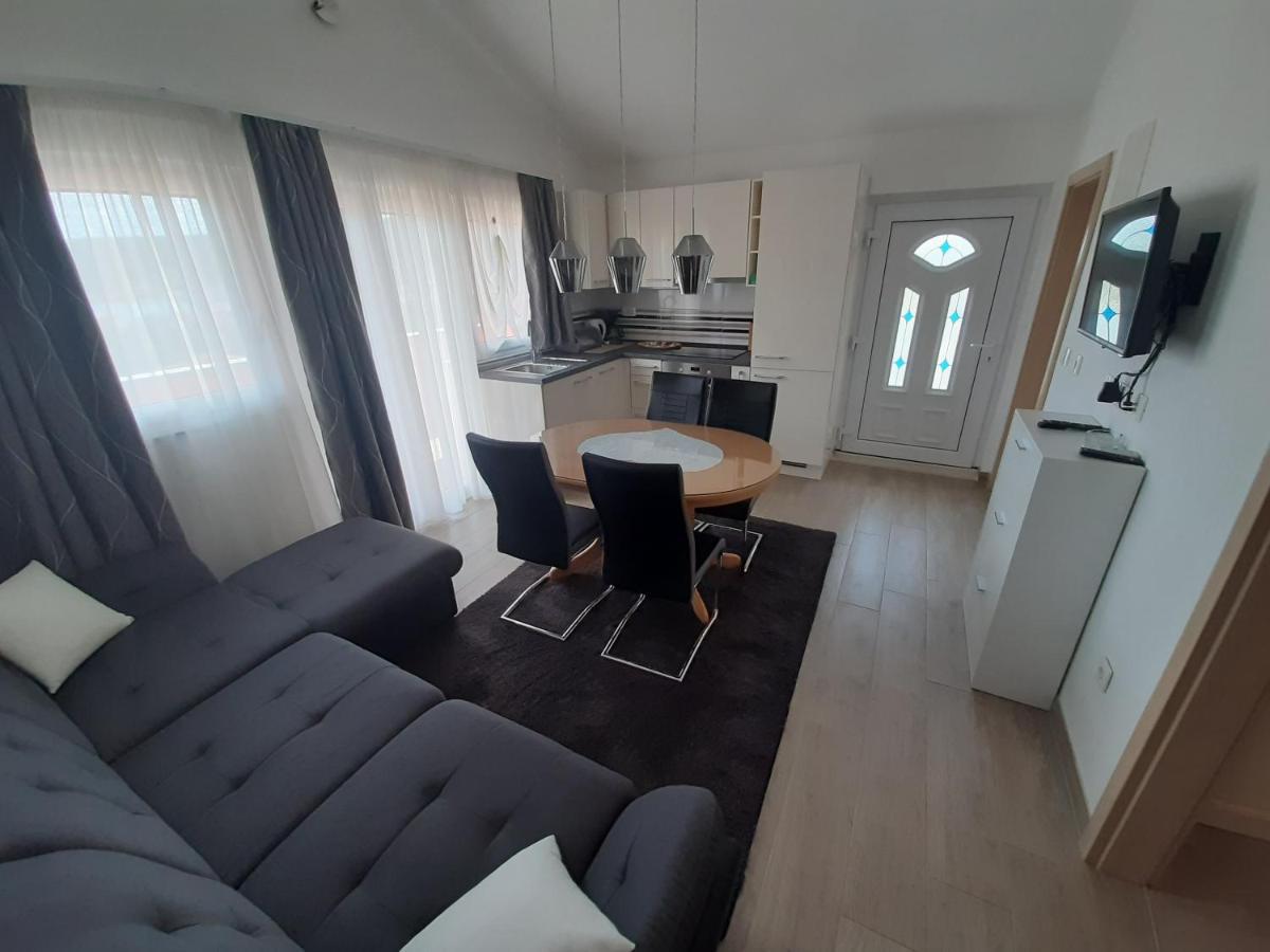 Apartments Diana Vinisce Marina Phòng bức ảnh